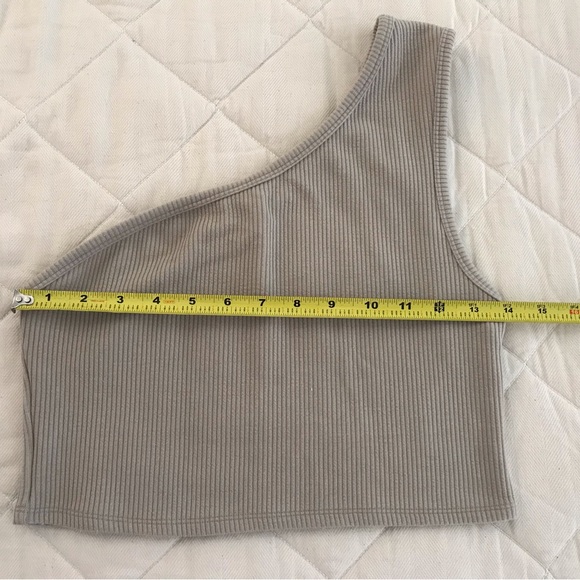 Reformation Knit Set - Picture 14 of 16